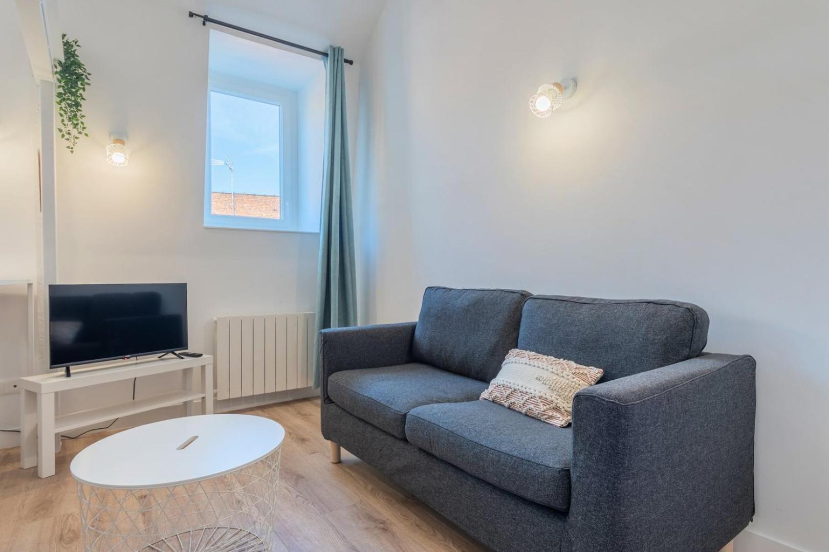 1 Bedroom Duplex Apartment, With Parking 투르쿠앵 외부 사진