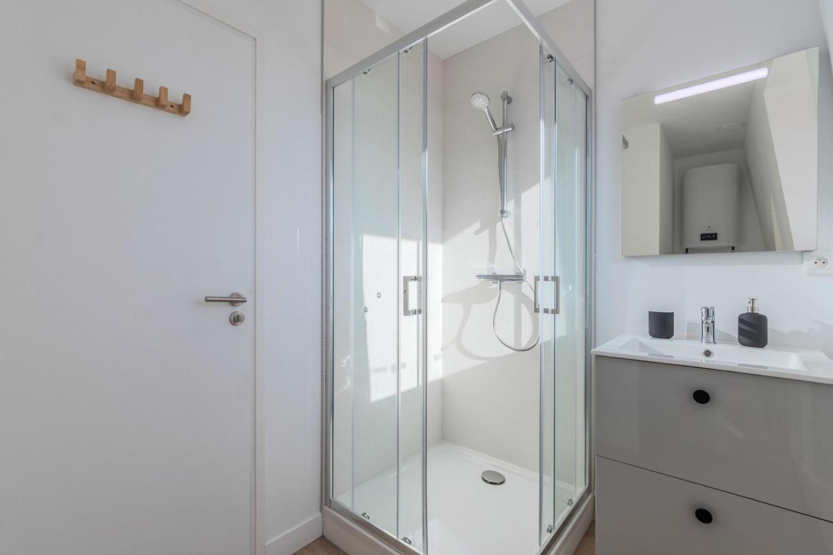 1 Bedroom Duplex Apartment, With Parking 투르쿠앵 외부 사진